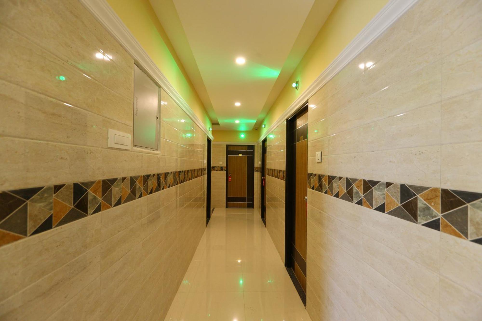 Hotel Salbala Inn - Near Airport Ченай Екстериор снимка