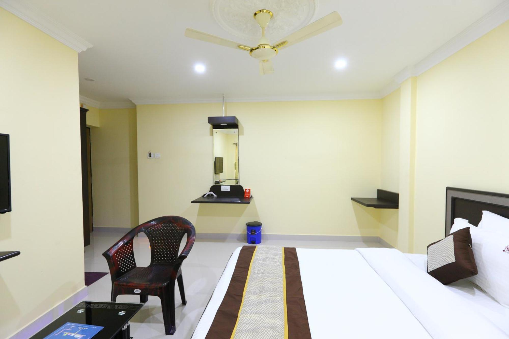 Hotel Salbala Inn - Near Airport Ченай Екстериор снимка
