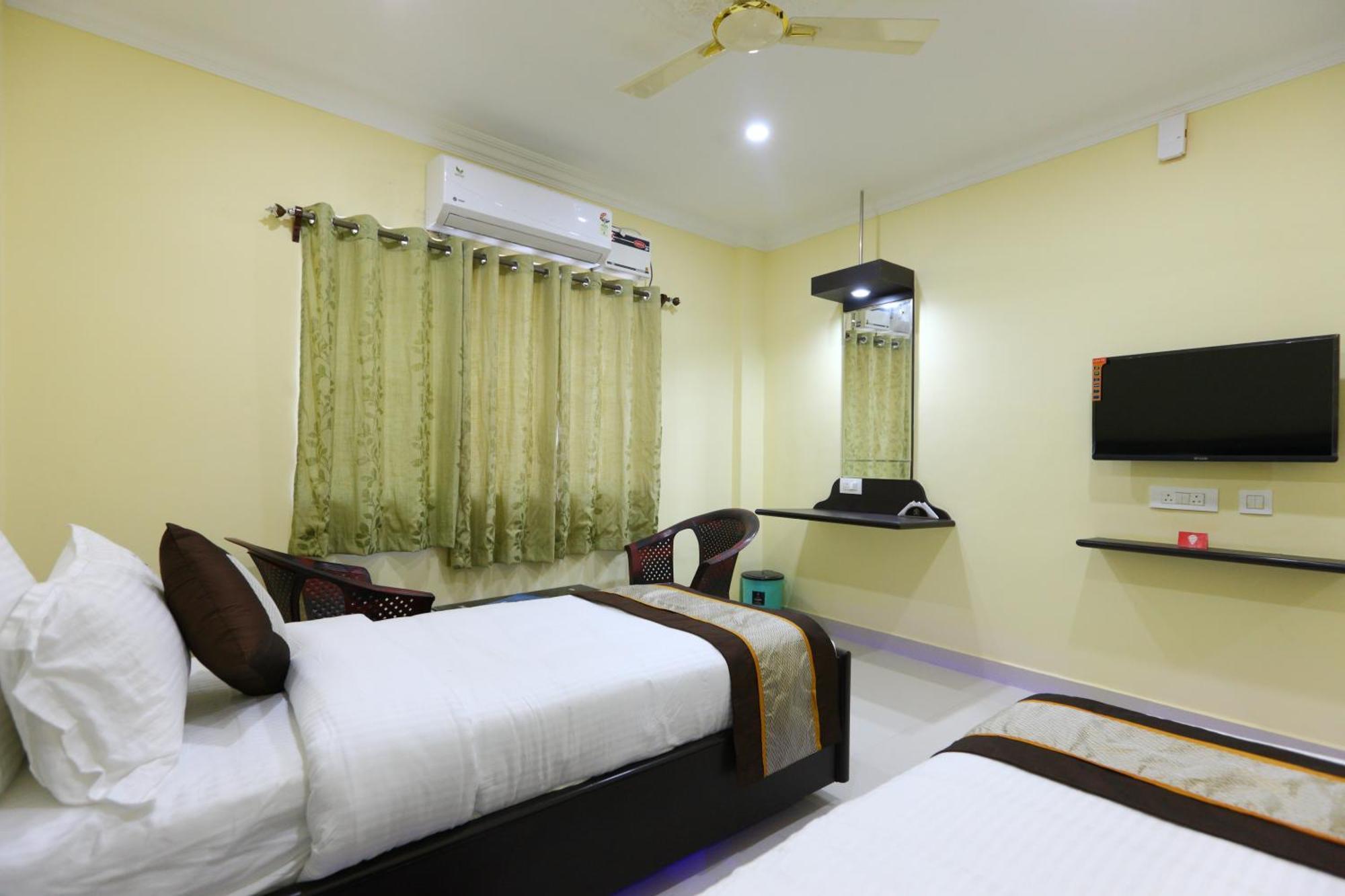 Hotel Salbala Inn - Near Airport Ченай Екстериор снимка