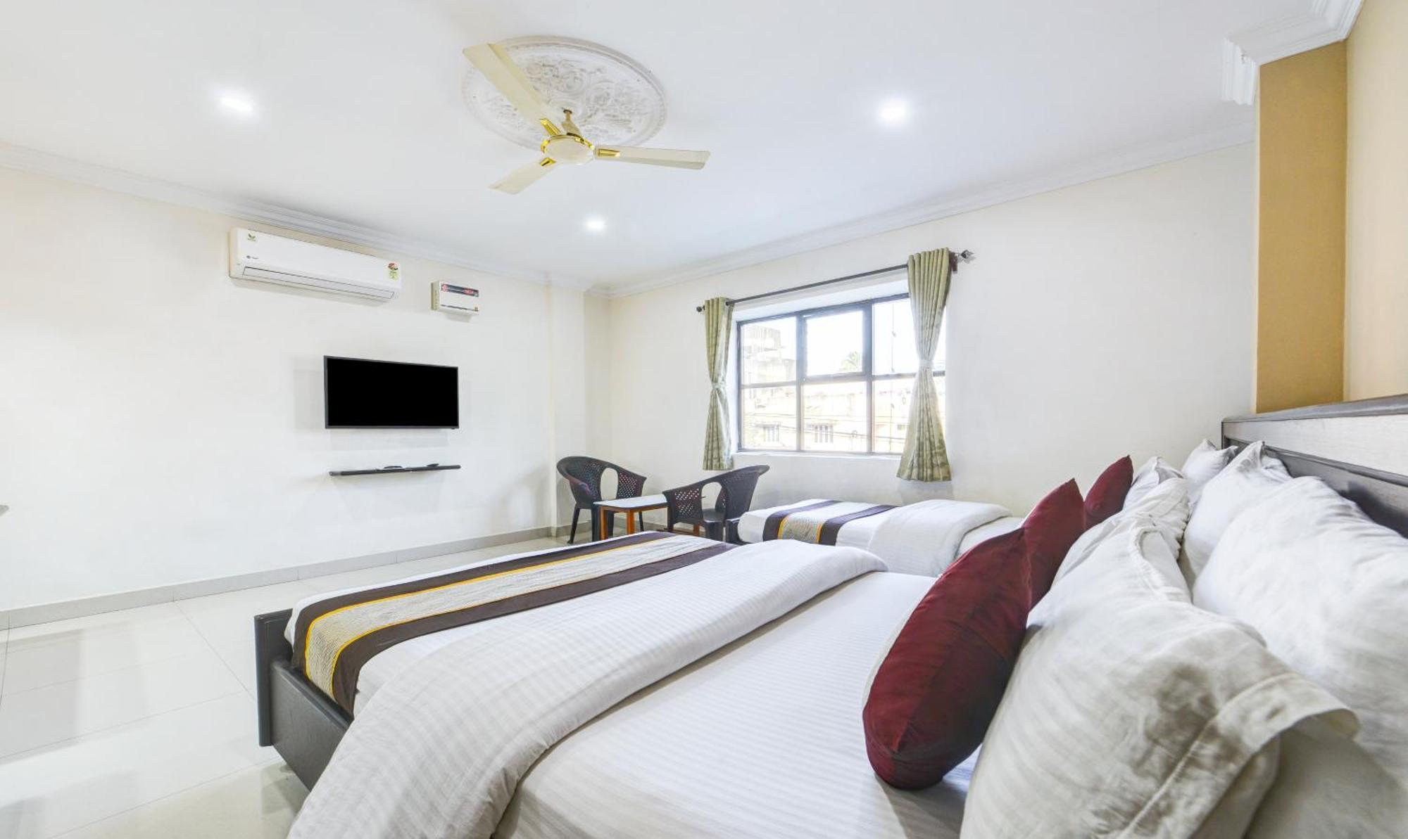 Hotel Salbala Inn - Near Airport Ченай Екстериор снимка