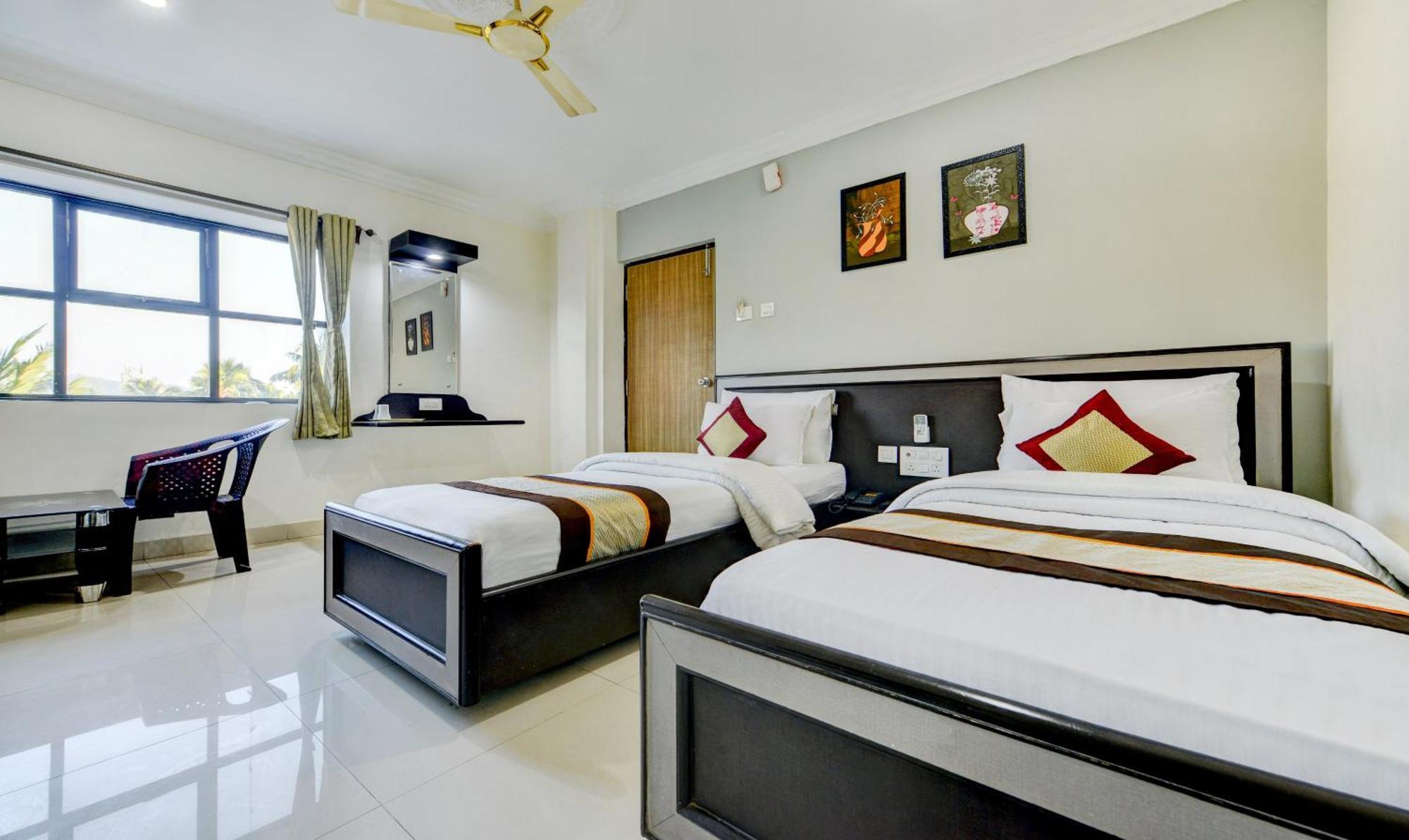 Hotel Salbala Inn - Near Airport Ченай Екстериор снимка