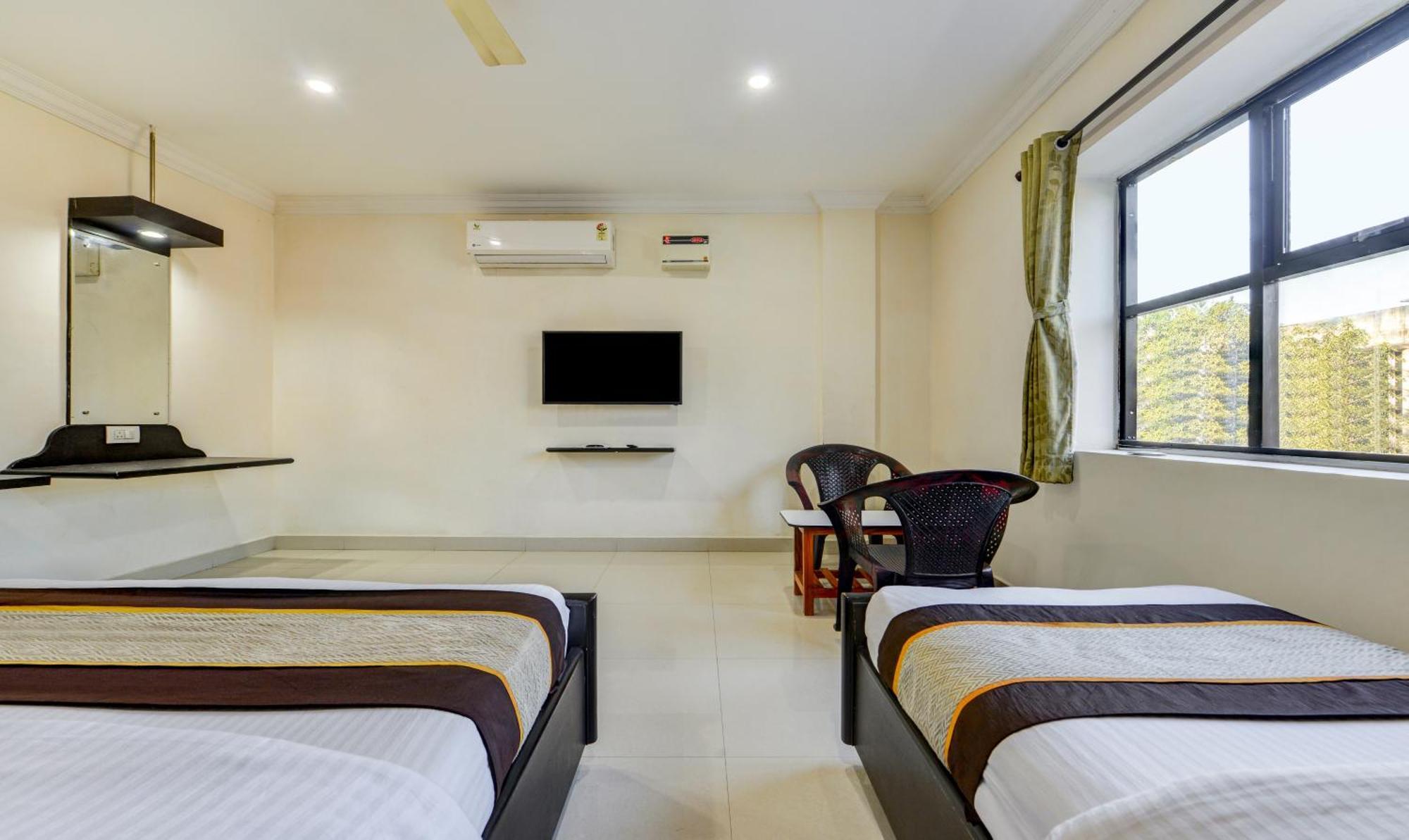 Hotel Salbala Inn - Near Airport Ченай Екстериор снимка