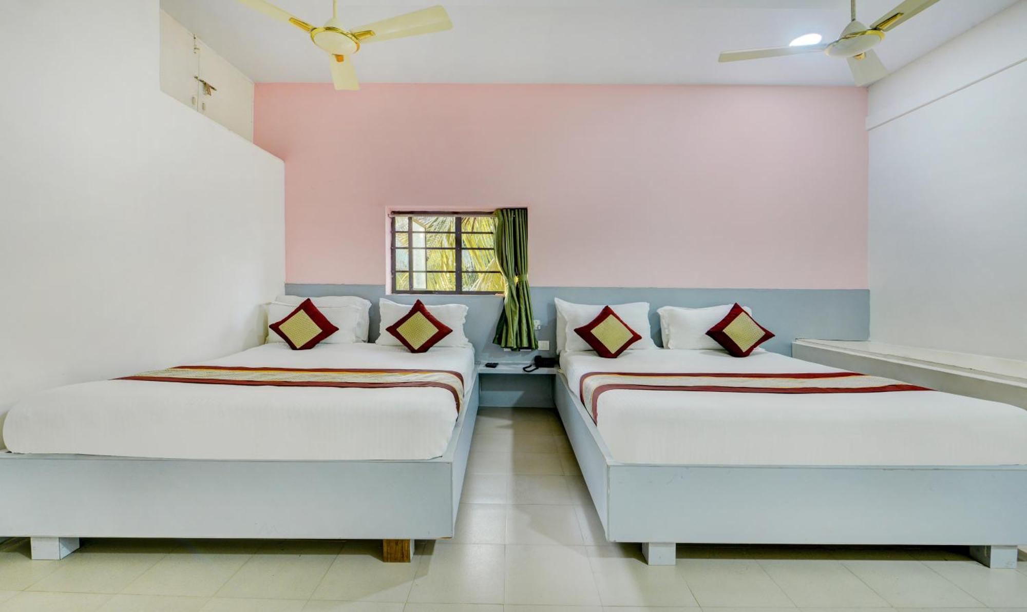 Hotel Salbala Inn - Near Airport Ченай Екстериор снимка